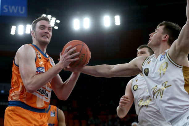 晰地展示了 晰地展示了